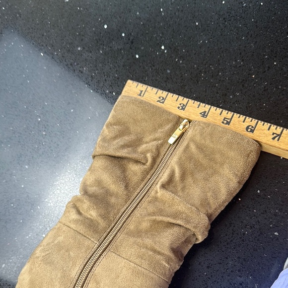 Boots MarC Fisher size 8 1/2 exellent Conditions - Picture 10 of 10